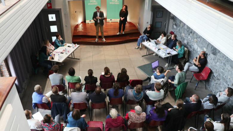 Table-ronde-Vue de haut-Alex+vanessa